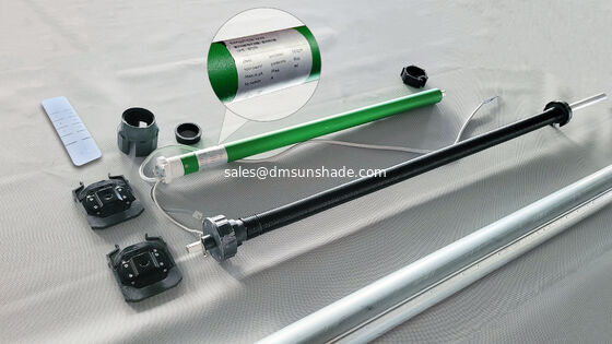 Моторизованные пружинные ветрозащитные рулонные шторы на молнии для патио и балкона с ручным вспомогательным подъемом